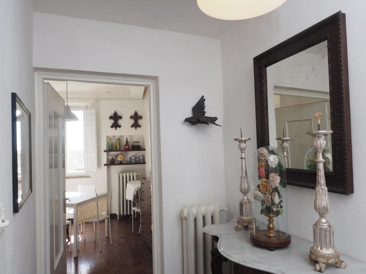 Azzi B&B Comfortably, In The Quietness Of The Perugia Historical Centre Екстериор снимка